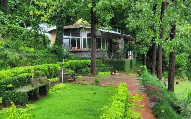 amã Stays & Trails Writer's Hill Nahan, Sirmaur Himachal