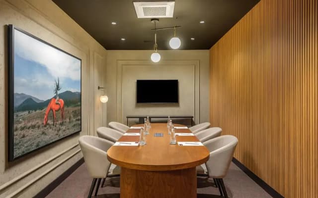 Radisson RED Izmir Point Bornova