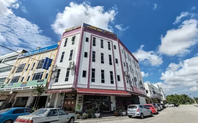 Hotel Kuang Hua Sitiawan Near To (UniKL-MIMET)