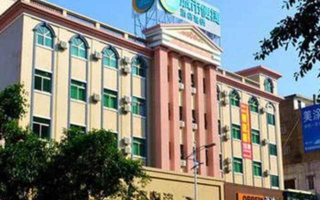 City Comfort Inn (Huizhou Danshui High-speed Railway South Station)