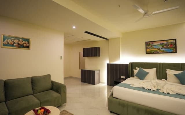 Town Square Suites