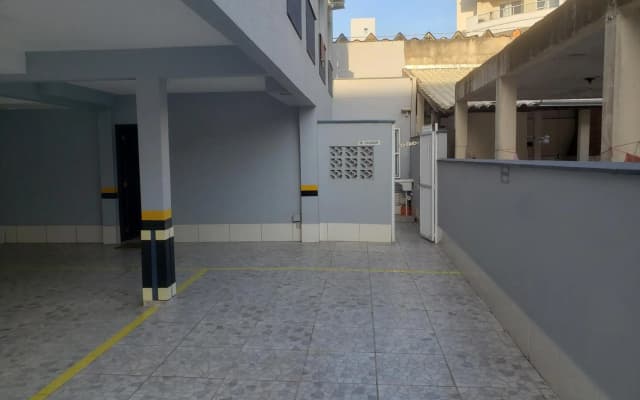 Apto 1 quarto, Centro de Bombinhas, 130 metros da praia.