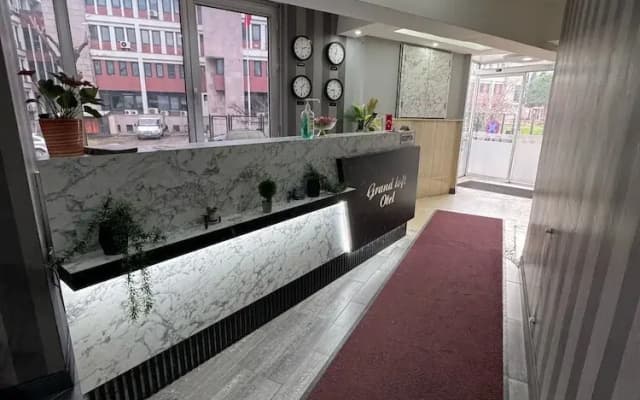 Grand Loft Otel