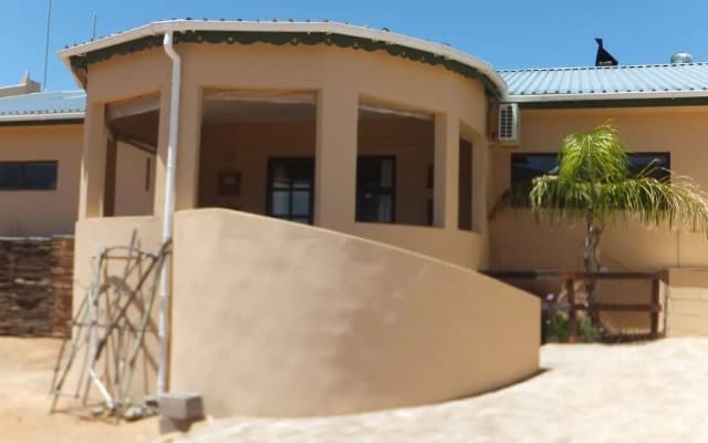 Daisy Country Lodge