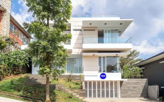 Rehat at Villa Golf Island Dago Resort I
