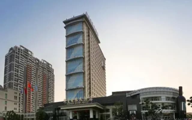 Huaxia Pearl Hotel