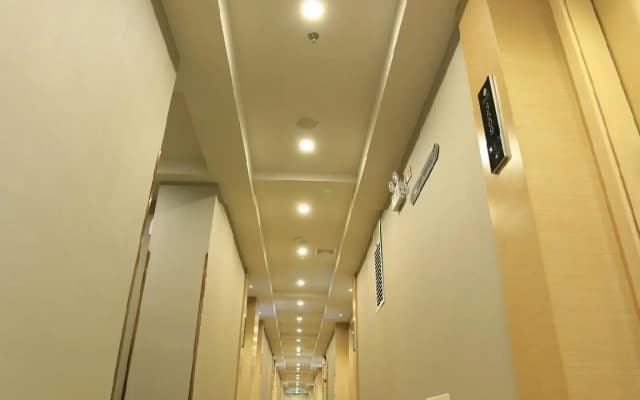 Chonpines Hotels·Guangzhou Baiyun Yongtai Metro Station