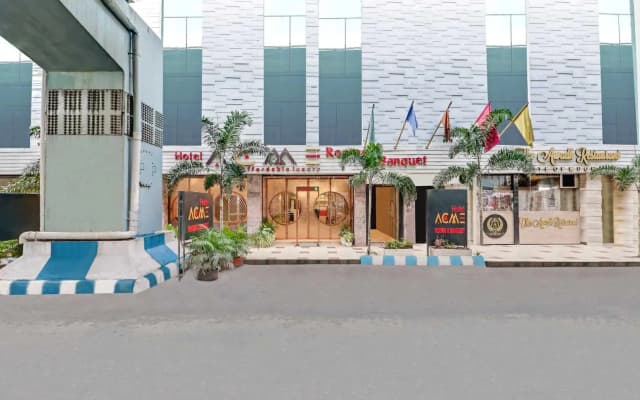 Hotel Acme
