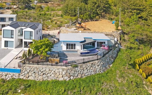 Namhae Bokkongii Seesru Ocean View Poolvilla