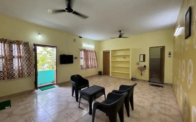 V2V Home stay