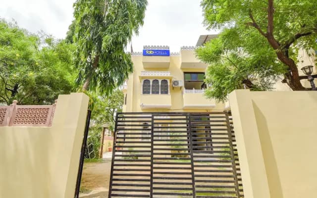 Fabhotel Prism Homestay