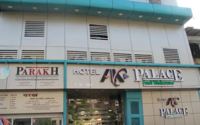 OYO 5661 Hotel AK Palace