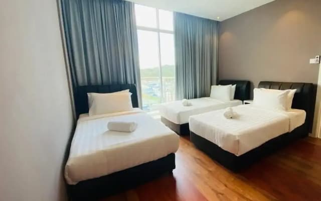 Stirling Suites