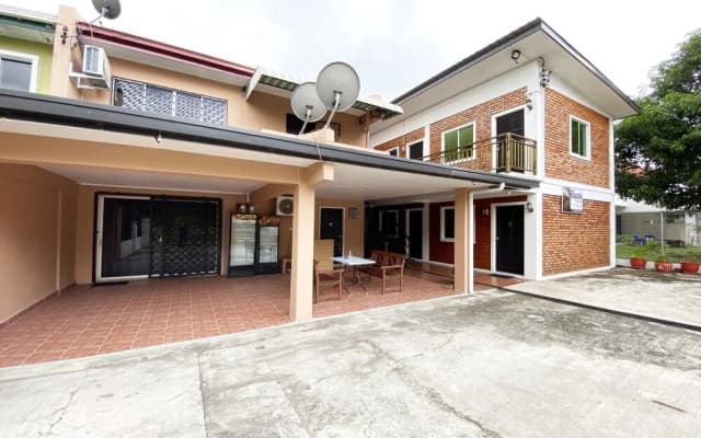 OYO 90217 Classic Homestay Keningau