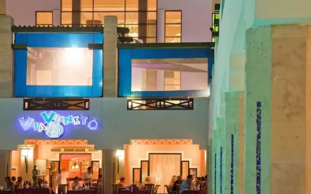 Crowne Plaza Resort