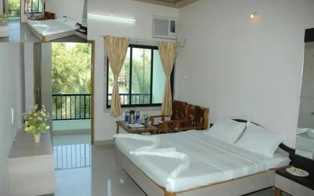 Van Vihar Hotel