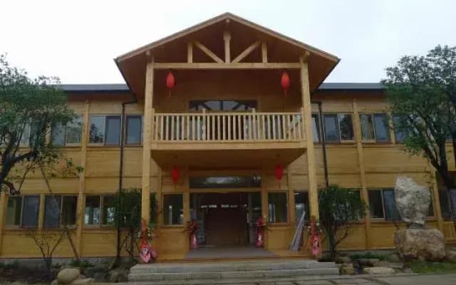 Jixi Jiangnan No.1 Village Muwu Inn
