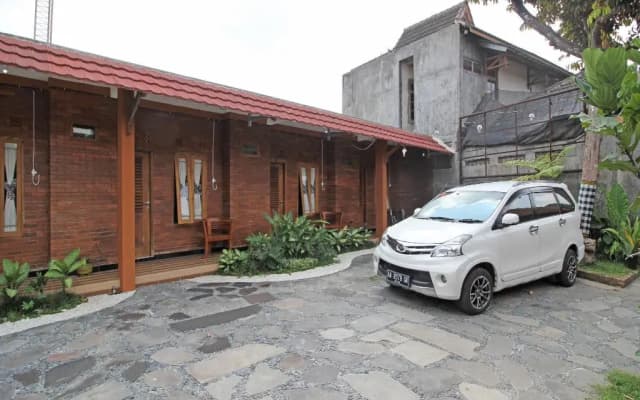 RedDoorz Syariah near Akmil Magelang