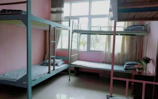 Fenghuang Long Time No See Hostel