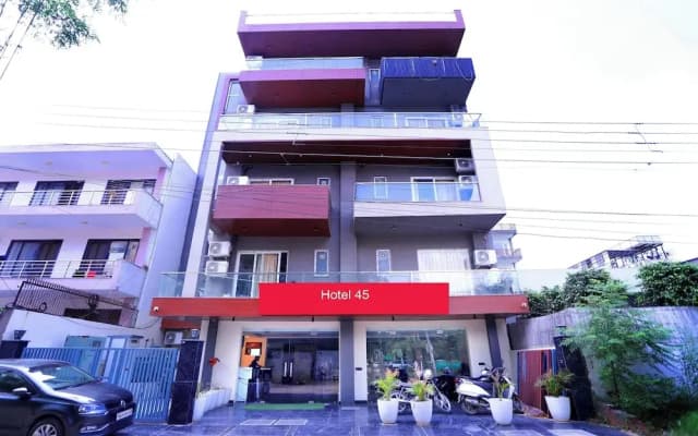 Lyf Corporate Suite Gurgaon Sector 45