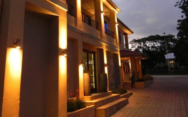 VJ's Guesthouse and Restaurant