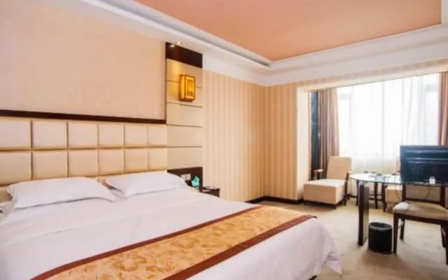 Tinglando Business Hotel (Changsha High-Speed Railway South Station Xiyingmen Fancheng)