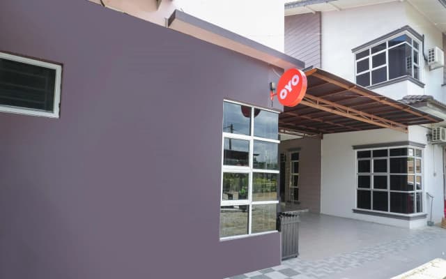 OYO 90274 Wadi Isfa Inn