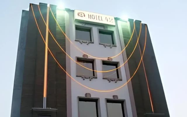 Hotel 42