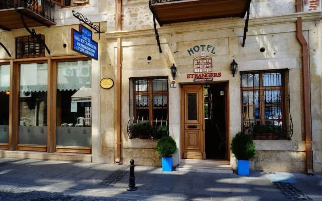 Hotel Des Etrangers - Special Class