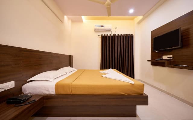 Hotel Ranjan Deluxe