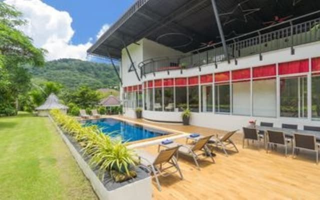 Villa Nap Dau 10 Bedrooms