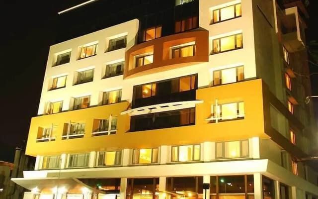 Hotel EEFA