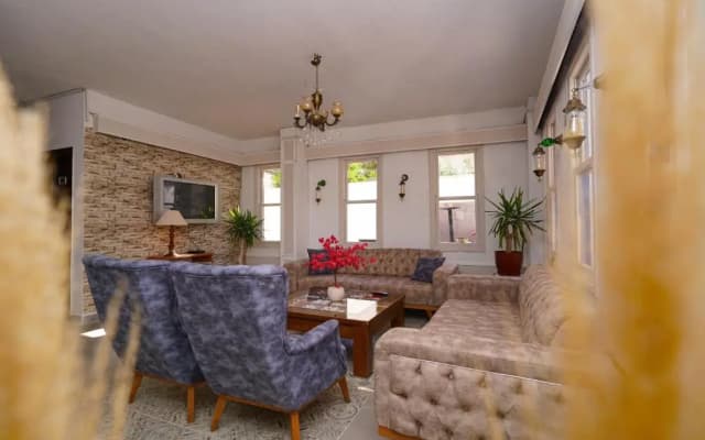 Arden Hotel