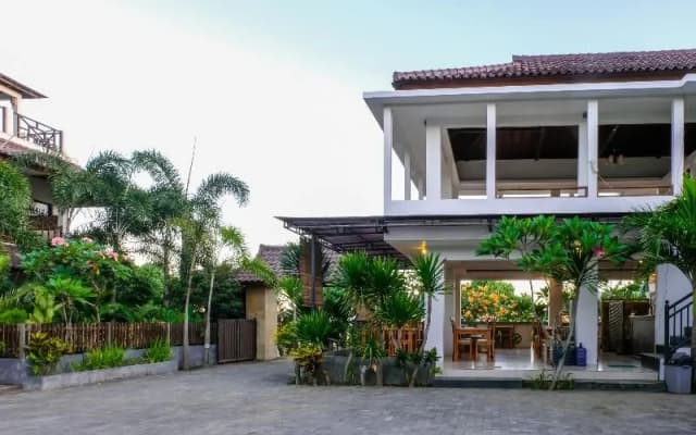 OYO 953 Family Beach Hotel