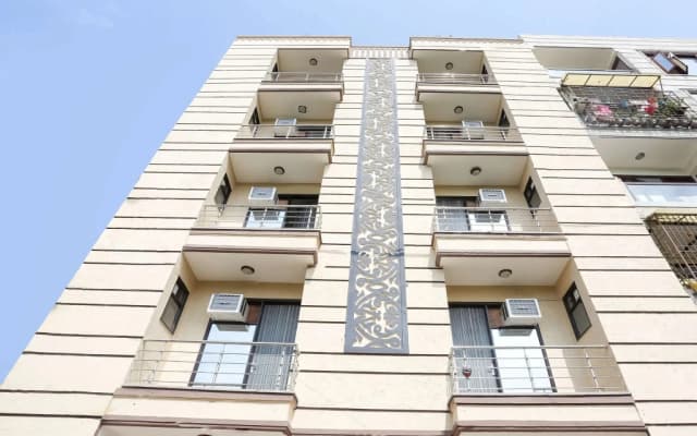 Green Heavens by OYO Rooms