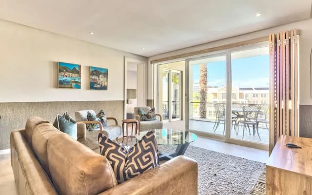 Two Bedroom Apartment - Fully Furnished and Design in V&a Marina Residential