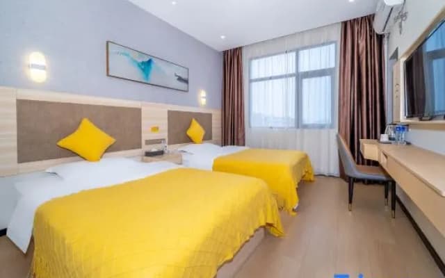 New Concept Hotel (Guilin High Speed Railway North Station Diecai Wanda Branch)