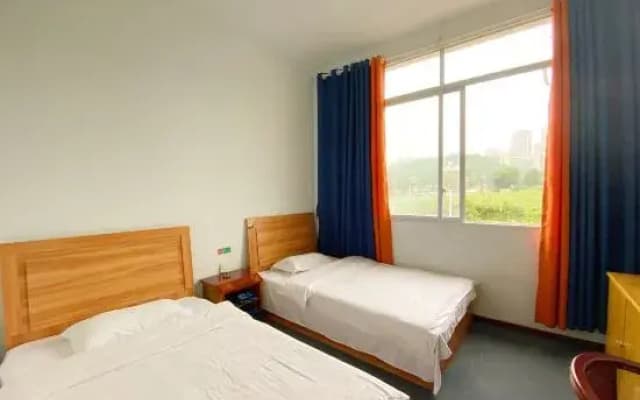 Dazhou Xuefu Business Hotel