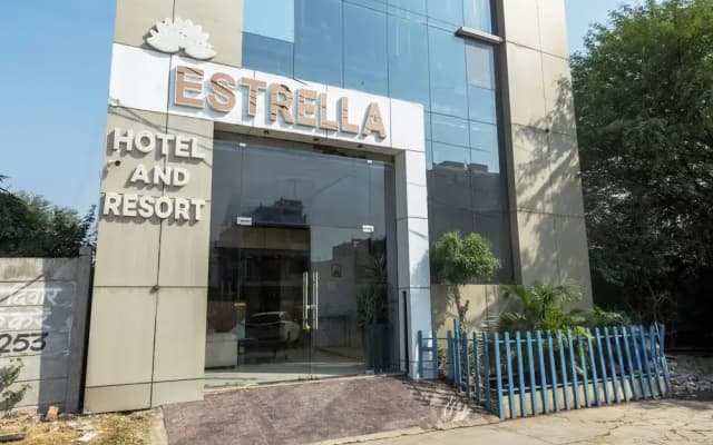 B&B Estrella Hotel And Resort