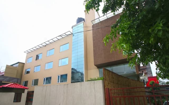 OYO 6090 Hotel Park View Premium