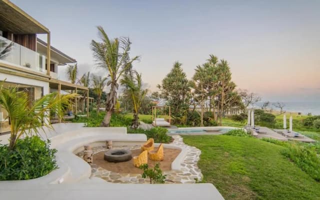 Sala Beach House