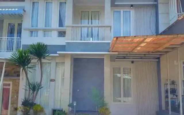 Kusuma Hill C10 - Three Bedroom