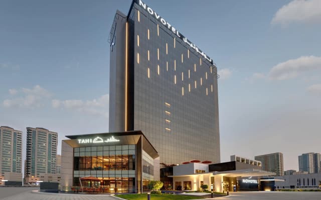 Отель Novotel Sharjah Expo Center