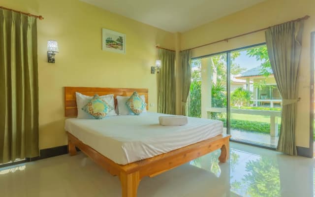 Tontan Resort Cha-Am