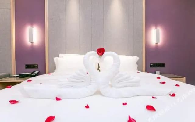 Lavande Hotel（Shaoguan High-speed Railway Station）