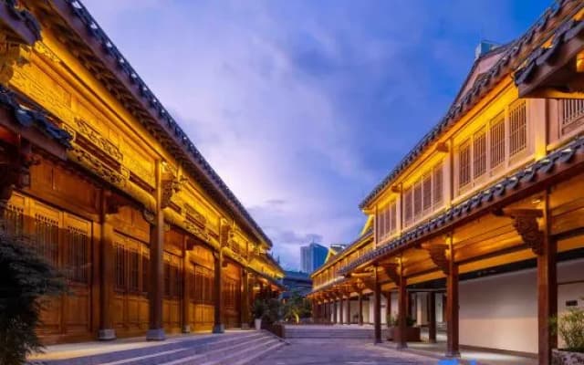 Tongren Zhongnanmen Ancient City·Fengyi Fanju