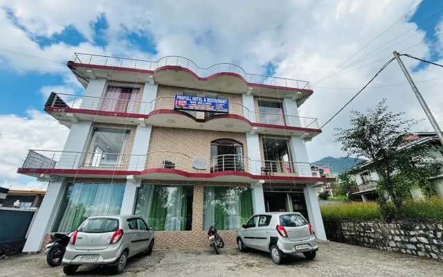 Prafull Hotel
