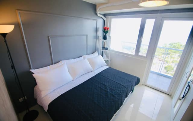 Alexandrea Suite Taal View by Wind SMDC Tagaytay