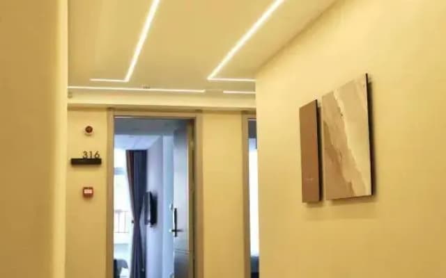 Longqi Sea Hotel (Dalian Guobao Xingyuewan Branch)