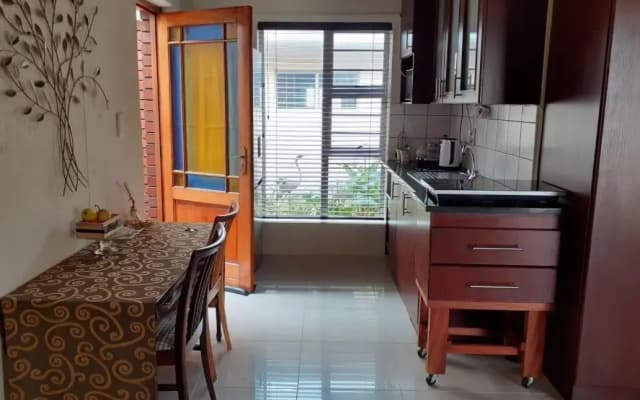 Summerstrand self catering for two